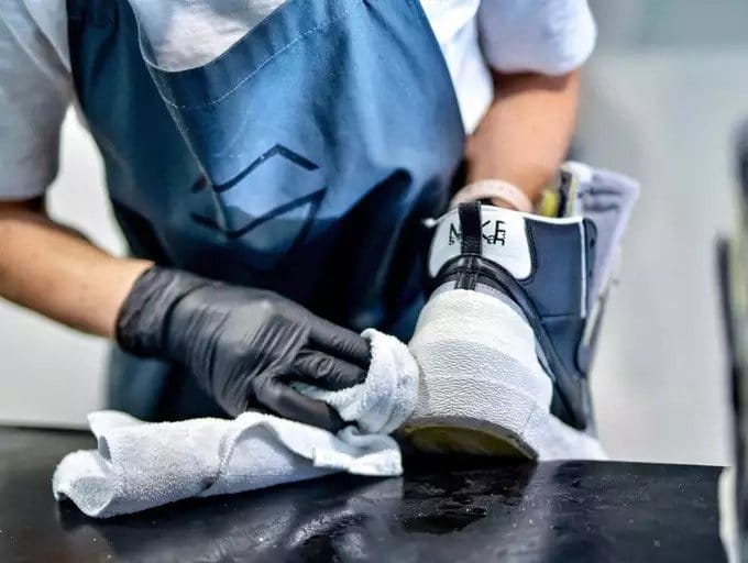 Pulizia e riparazione scarpe Padova 5